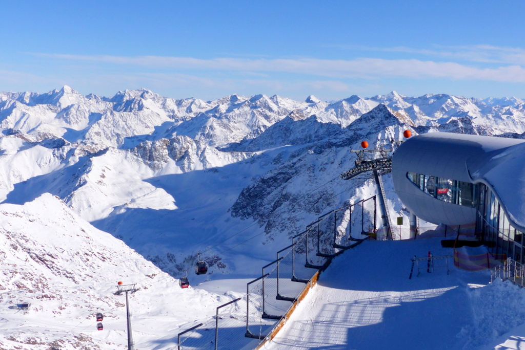 skigebiet-pitztaler-gletscher-berg-tal